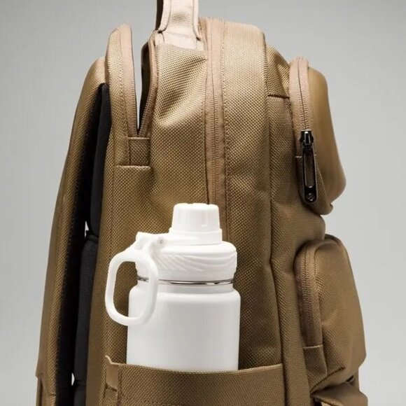 NWOT Lululemon Cruiser 23L backpack - Picture 2 of 7